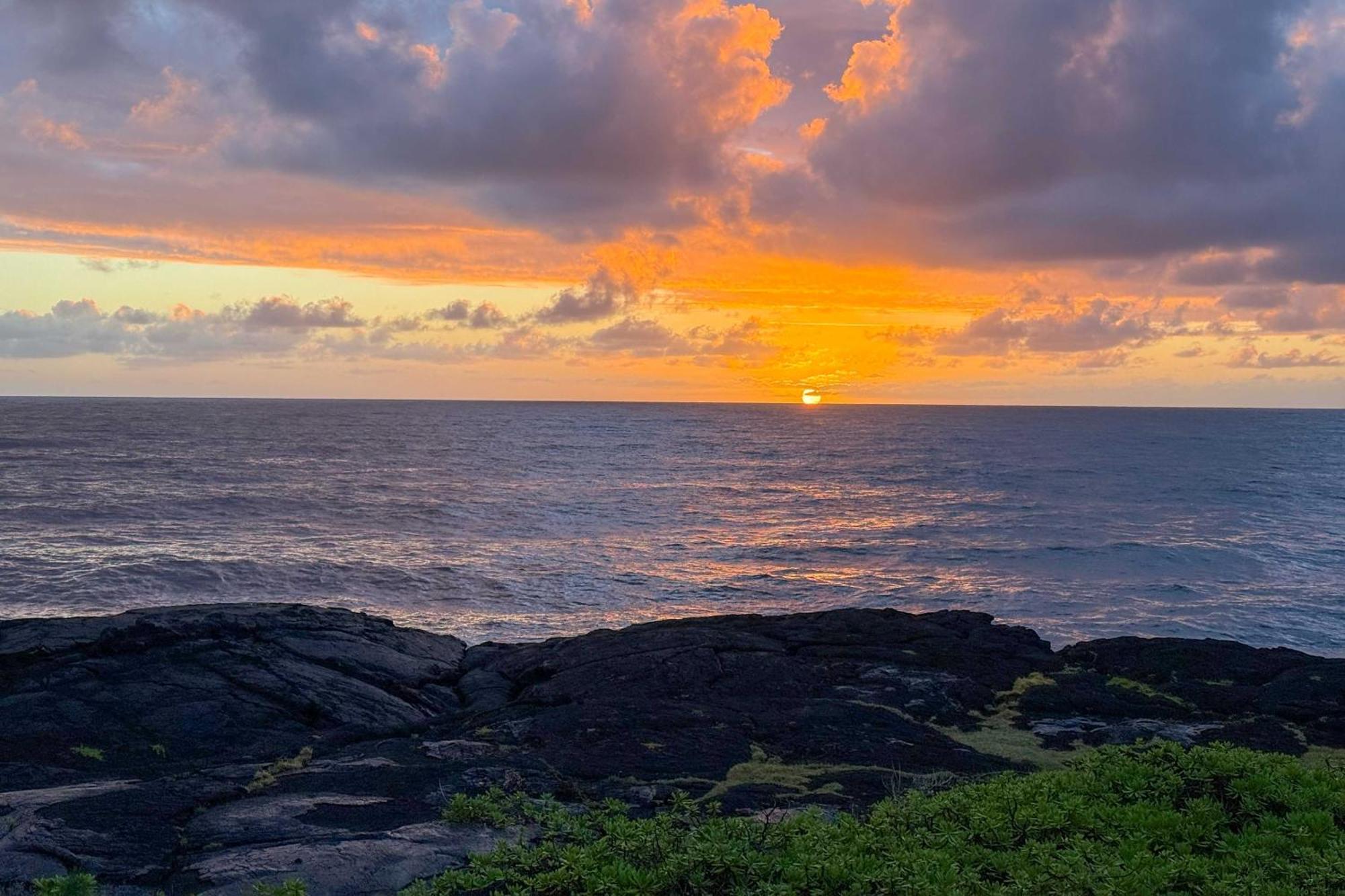 Direct Oceanfront, Big Island Home Keaau Eksteriør billede